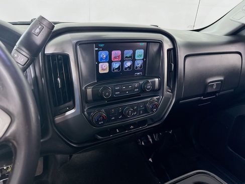 Used 2018 Chevrolet Silverado 1500 LT w/ LT Eassist Package AWD/4WD image 15