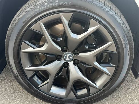 Certified 2026 Lexus TX 500h AWD w/ Technology Package image 12