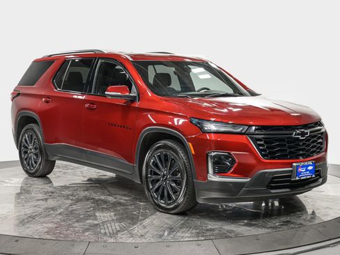 Used 2023 Chevrolet Traverse RS w/ LPO, Floor Liner Package image 9