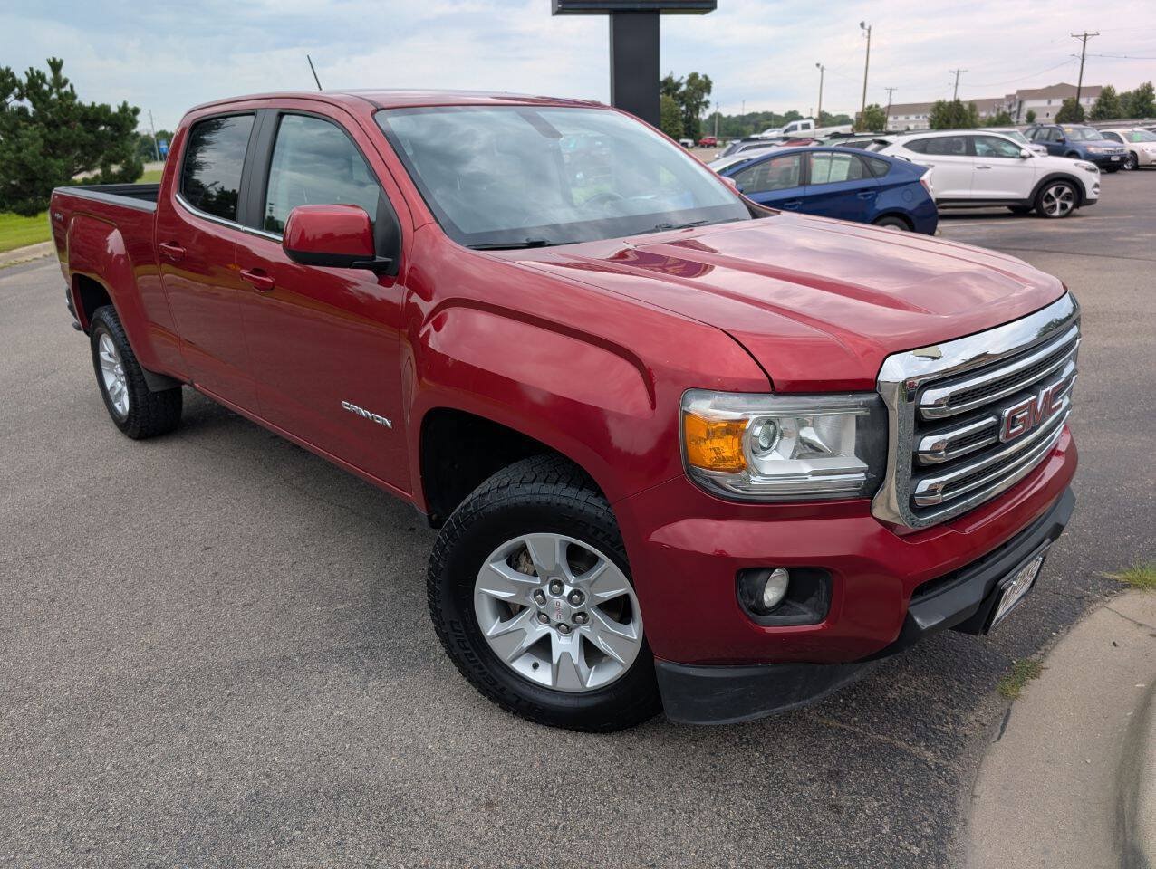 Used 2016 GMC Canyon SLE w/ SLE Convenience Package AWD/4WD image 4