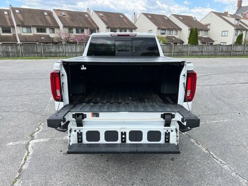 Used 2022 GMC Sierra 1500 SLT AWD/4WD image 30