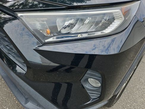 Used 2019 Toyota RAV4 XLE Premium w/ All Weather Liner Package AWD/4WD image 12