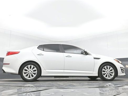 Used 2015 Kia Optima LX image 46