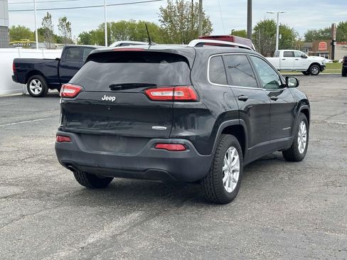 Used 2016 Jeep Cherokee Latitude FWD image 4