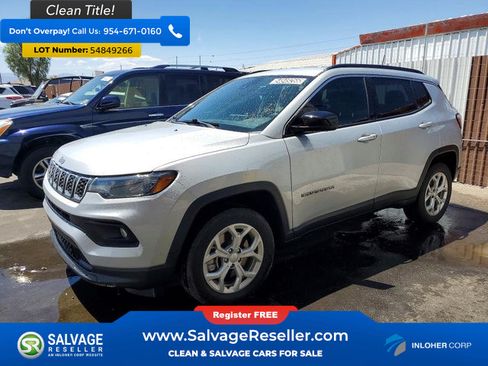 Used 2024 Jeep Compass Latitude w/ Convenience Group AWD/4WD image 1