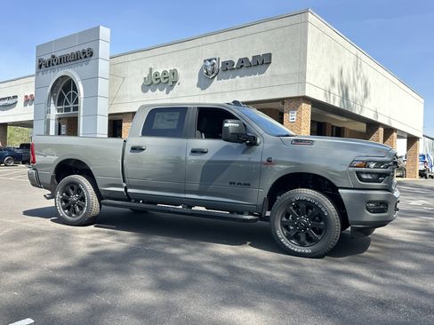 New 2026 RAM 2500 Big Horn AWD/4WD image 18