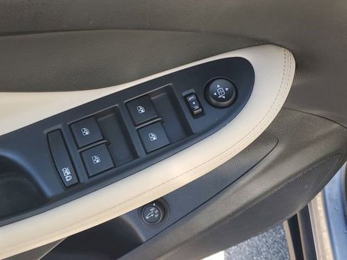 Certified 2020 Buick Envision Preferred FWD image 16