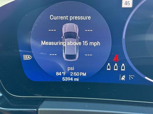 Used 2025 Porsche Macan Electric image 29