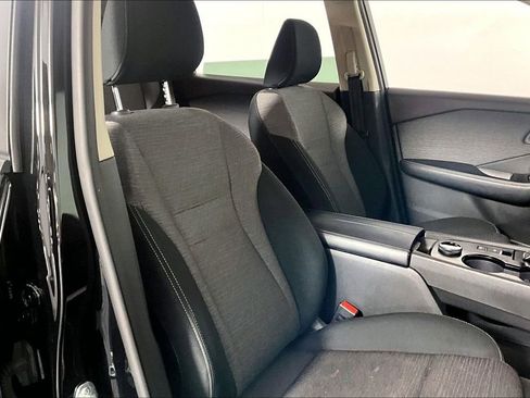 Used 2023 Nissan Rogue SV AWD/4WD image 7