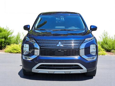 Used 2024 Mitsubishi Outlander SE Black Edition image 6