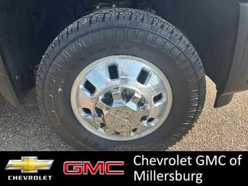 Used 2024 GMC Sierra 3500 Denali AWD/4WD image 12