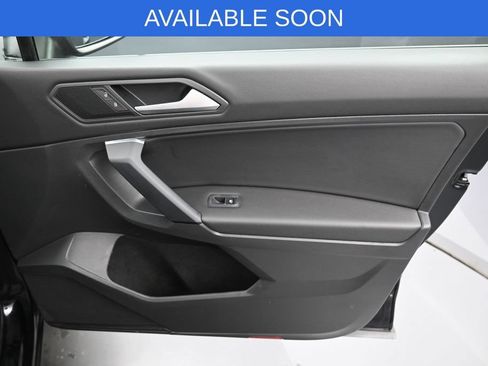 Used 2019 Volkswagen Tiguan SE AWD/4WD image 33