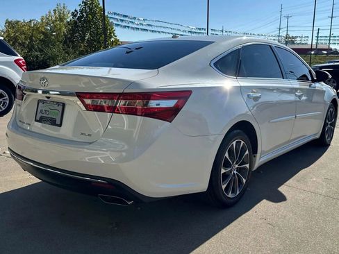Used 2016 Toyota Avalon XLE Premium image 8