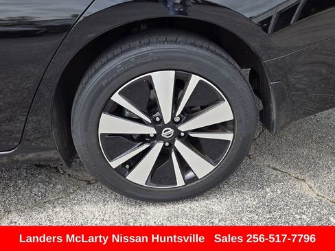 Used 2022 Nissan Altima 2.5 SL AWD/4WD image 12