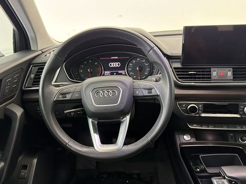 Used 2023 Audi Q5 2.0T Premium w/ Convenience Package AWD/4WD image 18
