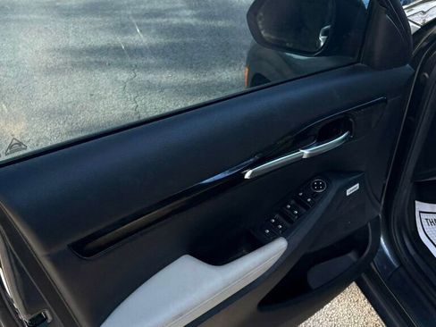 Used 2021 Kia Seltos SX w/ SX Sunroof Package image 7