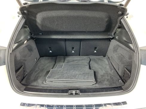 Used 2022 Mercedes-Benz GLA 250 4MATIC w/ AMG Line image 13