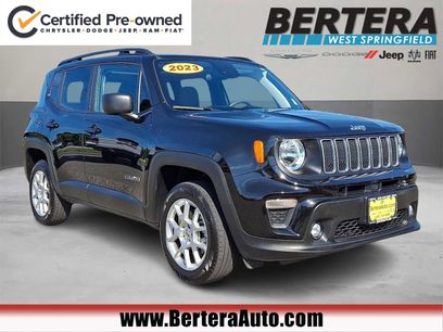 Certified 2023 Jeep Renegade Latitude w/ Sun & Fun Group