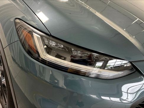 Used 2025 Honda HR-V Sport image 32