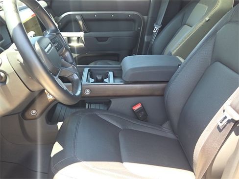 Used 2023 Land Rover Defender 130 X image 17