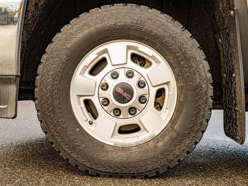 Used 2017 GMC Sierra 2500 SLE image 10