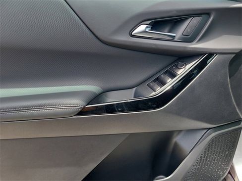 New 2026 Chevrolet Equinox LT image 18