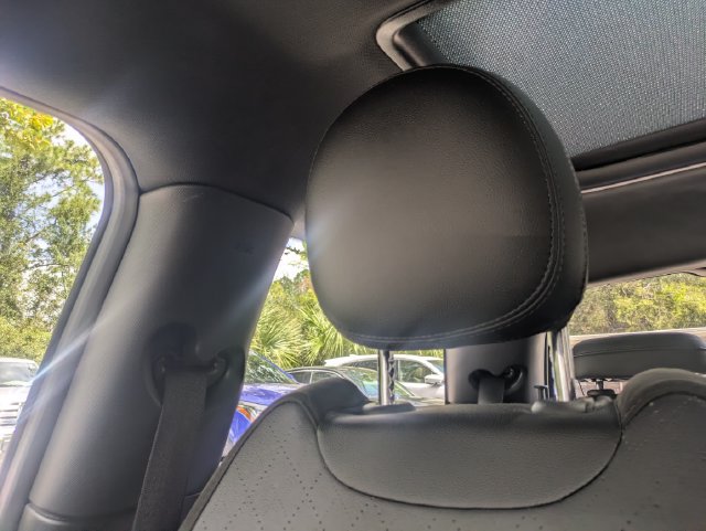 Used 2022 MINI Cooper S w/ Driver Assistance Package FWD image 32