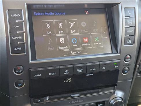 Used 2017 Lexus GX 460 image 9