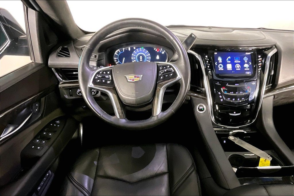 Used 2016 Cadillac Escalade Platinum AWD/4WD image 6