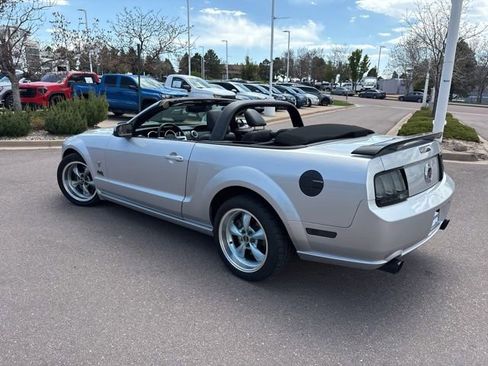 Used 2009 Ford Mustang GT Premium RWD image 4