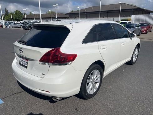 Used 2015 Toyota Venza LE image 5