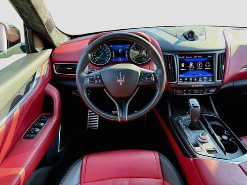 Used 2020 Maserati Levante S GranSport AWD/4WD image 27