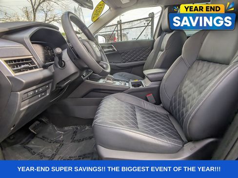 Used 2023 Mitsubishi Outlander SEL image 12