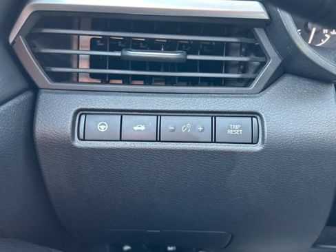 Used 2019 Nissan Altima 2.5 SV FWD image 32