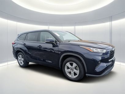 Used 2020 Toyota Highlander LE