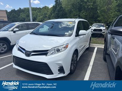 Used 2020 Toyota Sienna LE