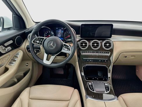 Certified 2022 Mercedes-Benz GLC 300 image 23