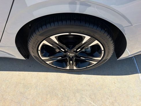 Used 2024 Kia K5 GT-Line w/ GT-Line Premium Package FWD image 9