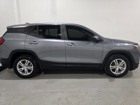 Used 2021 GMC Terrain SLE image 21
