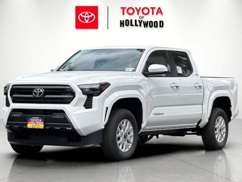 New 2026 Toyota Tacoma SR5 RWD image 7