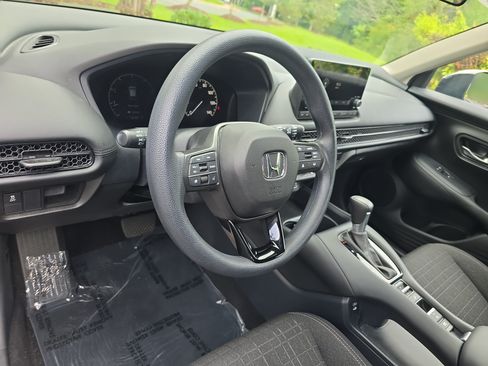Certified 2024 Honda HR-V LX image 15