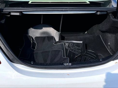 Used 2018 Mercedes-Benz C 300 4MATIC Sedan w/ Premium Package image 35