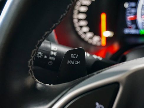 Used 2014 Chevrolet Corvette Stingray Coupe image 20