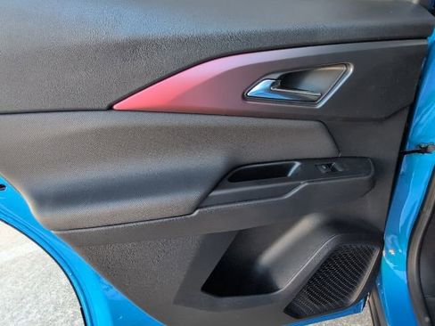 New 2026 Chevrolet Equinox EV RS image 9