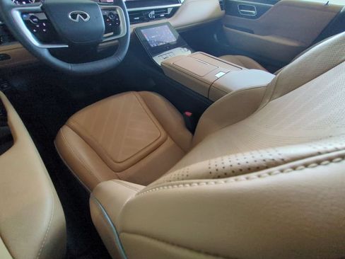 Used 2026 INFINITI QX80 Luxe w/ Cargo Package RWD image 23
