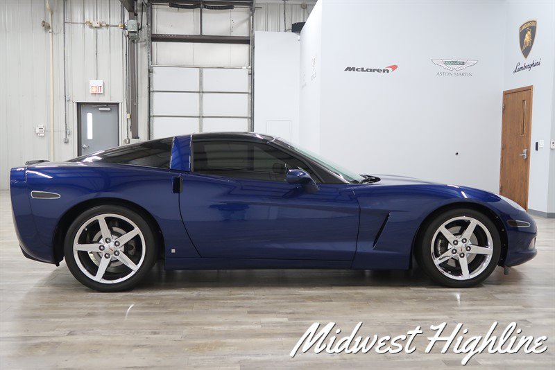 Used 2006 Chevrolet Corvette Coupe w/ Preferred Equipment Group RWD image 9