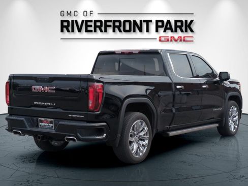 Used 2025 GMC Sierra 1500 Denali w/ Denali Reserve Package AWD/4WD image 3
