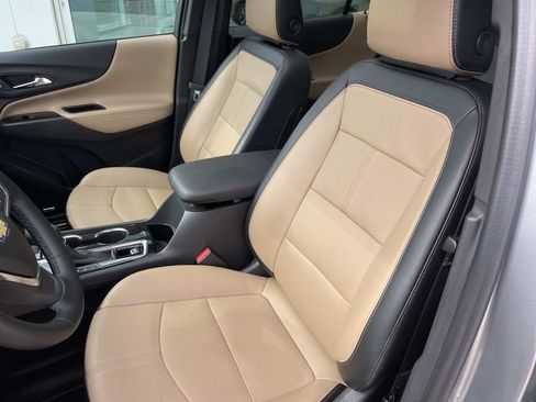 Used 2024 Chevrolet Equinox Premier FWD image 17