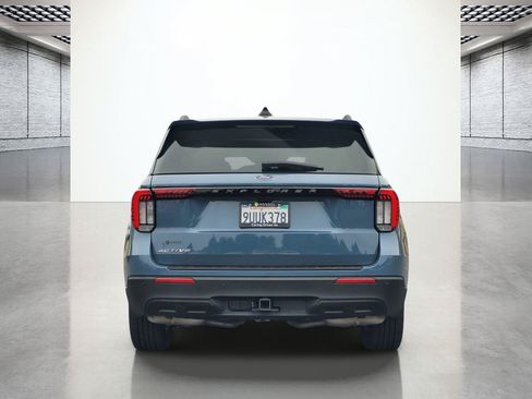 Used 2025 Ford Explorer Active RWD image 7