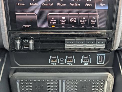 New 2026 RAM 2500 Rebel w/ Rebel Level 2 Equipment Group AWD/4WD image 23